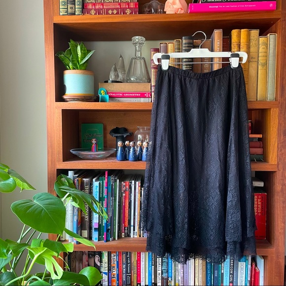 Black sheer lace midi skirt Only Hearts - Picture 1 of 12